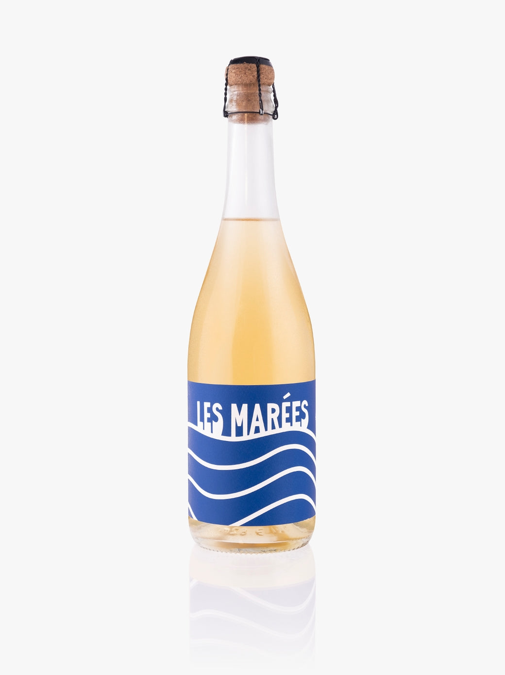 Bottle of 'Les Marées' Non-Alcoholic Sparkling Blanc De Blanc