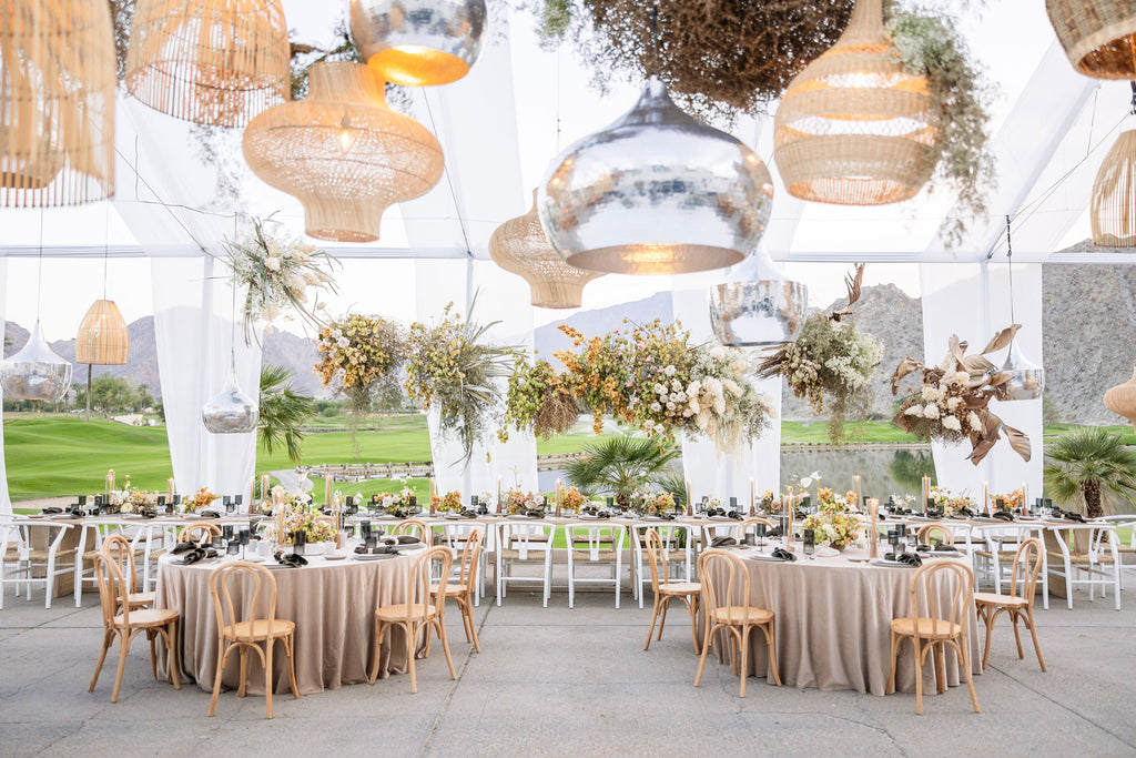 Desert-inspired wedding floral installation by Native Poppy