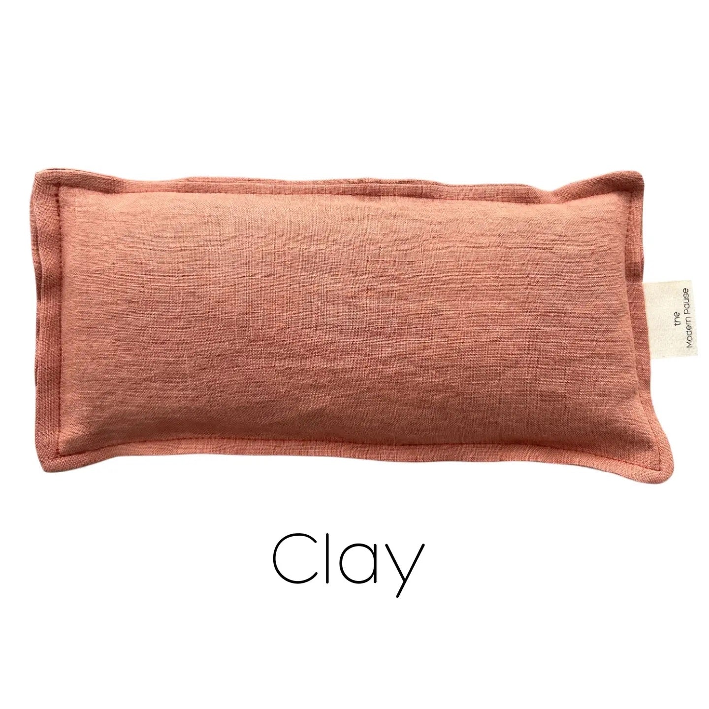 Filled with flaxseed, it offers gentle weight to calm the senses.