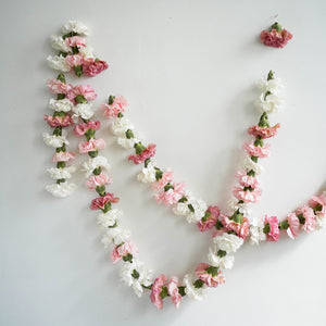 Carnation Garlands – Native Poppy